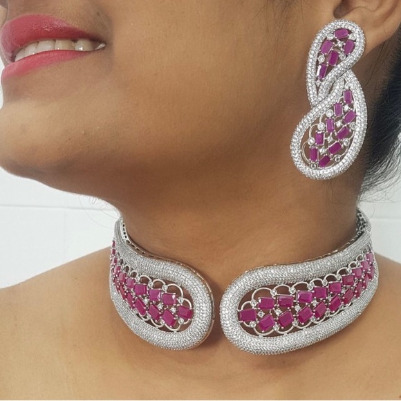 Chocker Set - Picture 3 of 9